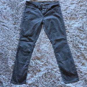 Dittos jean skinny mid rise amimal print. Size 29.